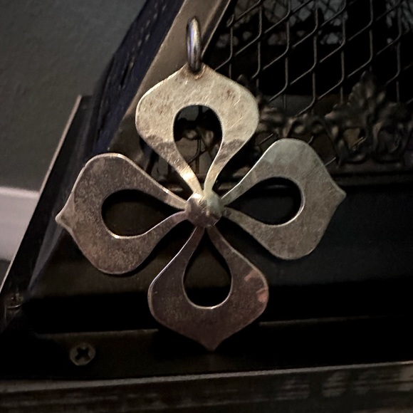 Retired James avery - Picture 2 of 3